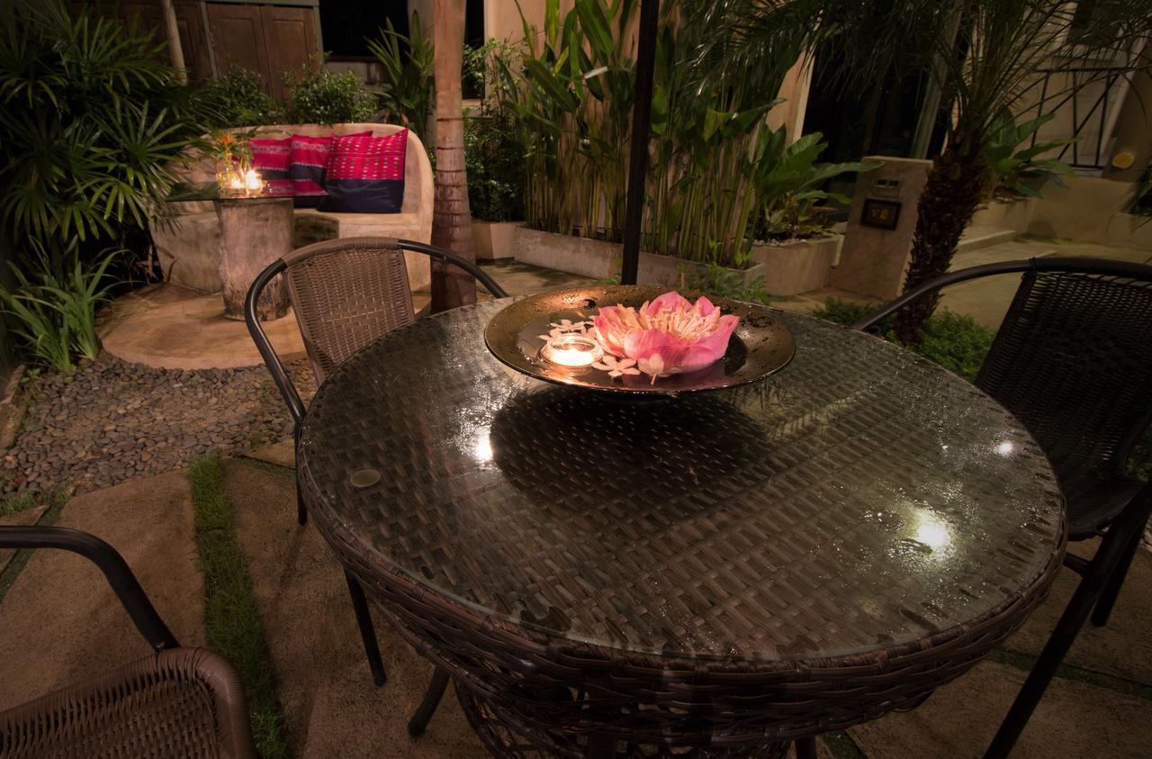 Casa Malee Hotel Чиангмай Екстериор снимка