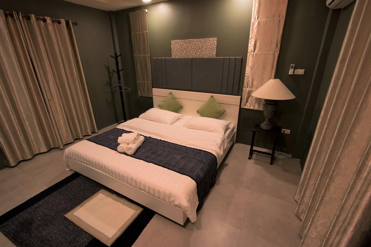 Casa Malee Hotel Чиангмай Екстериор снимка