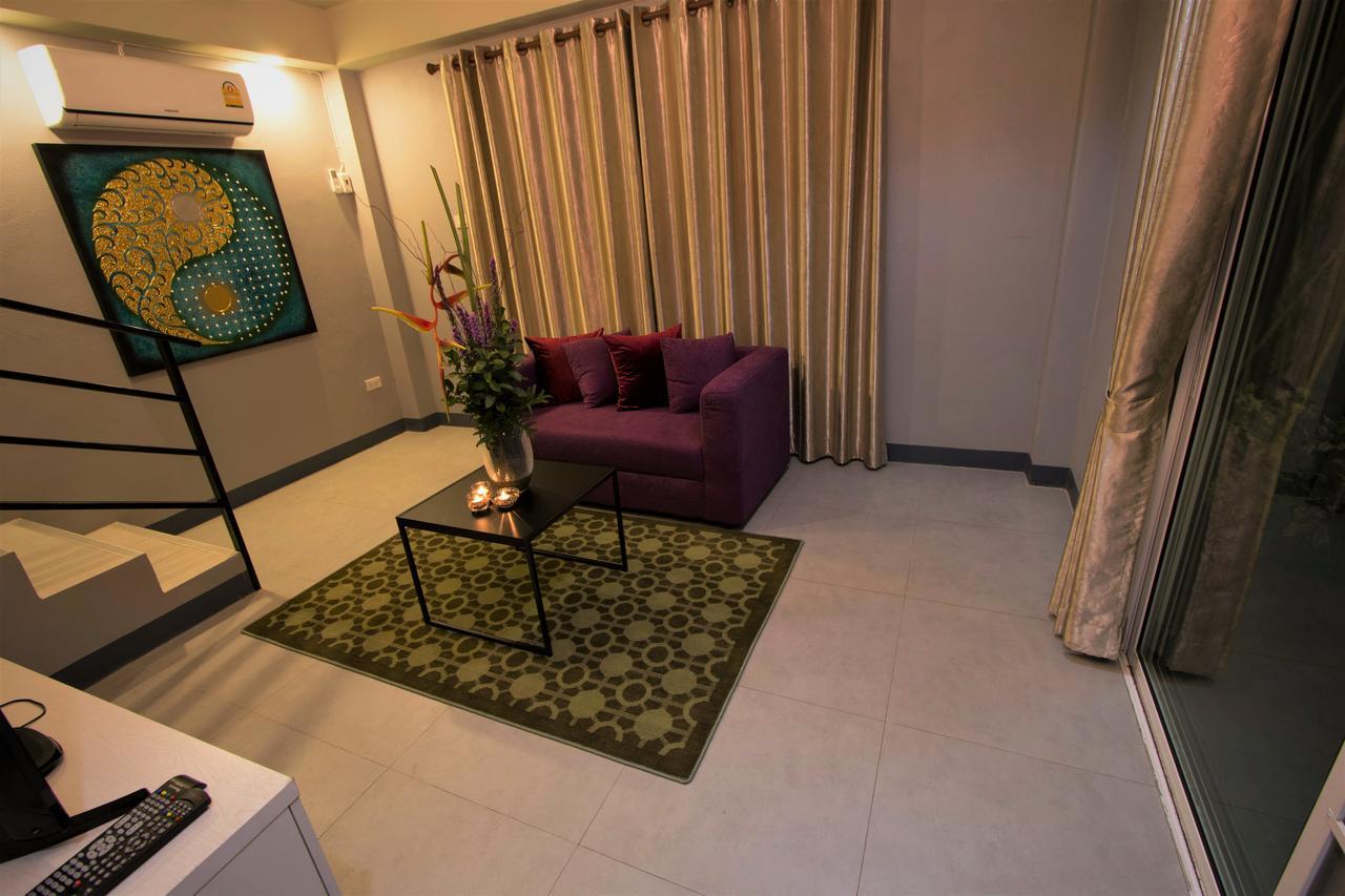 Casa Malee Hotel Чиангмай Екстериор снимка